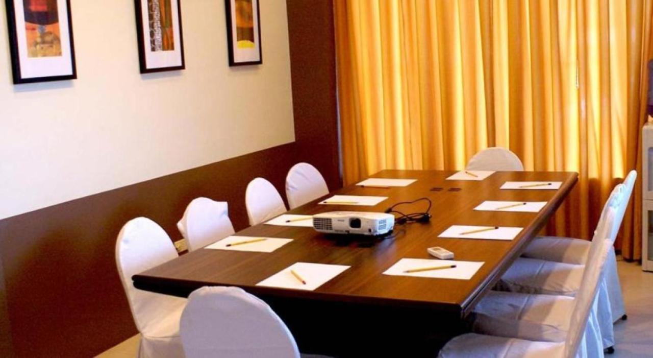 Alpa City Suites Hotel Cebu Eksteriør bilde